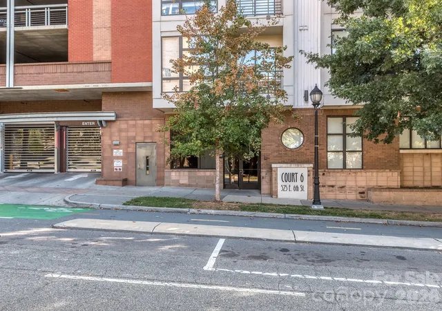 3rd image of 525 E Sixth St #407, Charlotte, NC 28202 | MLS# 4302449