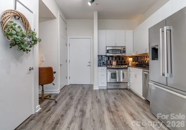 4th image of 525 E Sixth St #407, Charlotte, NC 28202 | MLS# 4302449