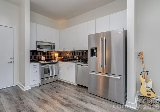 5th image of 525 E Sixth St #407, Charlotte, NC 28202 | MLS# 4302449