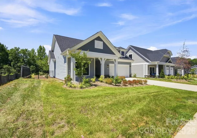 Photo 3 of Single family home for sale at 3048 Five Creek Rd, Charlotte, NC 28213 | MLS# 4302614 | Listing updated on 2026-10-06