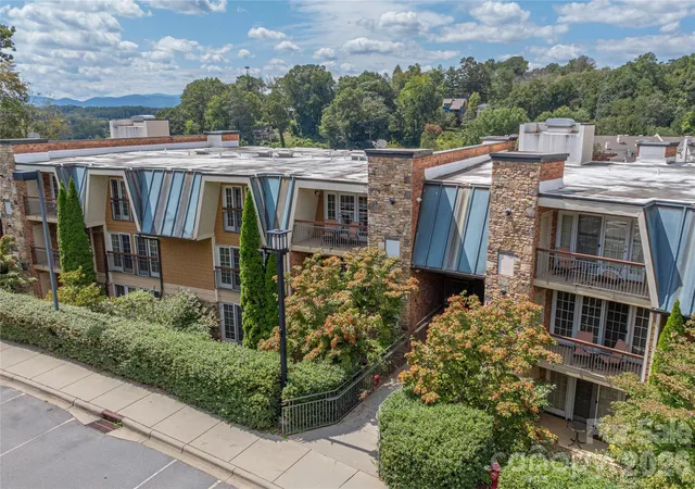 Homes for sale in Asheville, NC | 114 Bowling Park Rd, Asheville, NC 28803 | MLS# 4302722