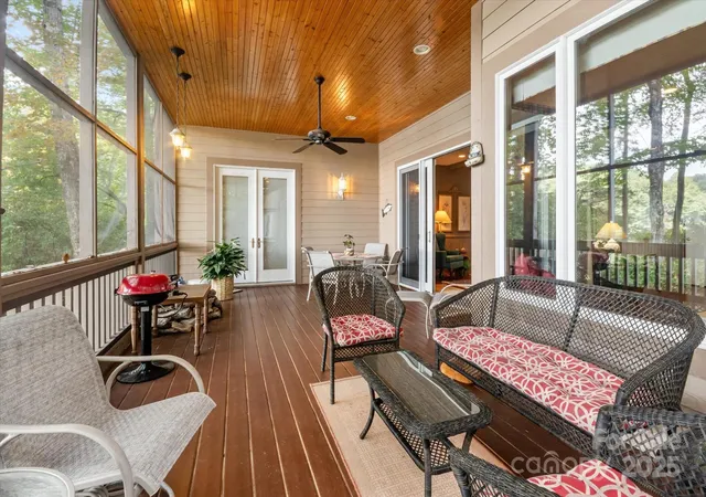 Photo 5 of Single family home for sale at 98 Taladu Ct, Brevard, NC 28712 | MLS# 4302886 | Listing updated on 2026-07-02