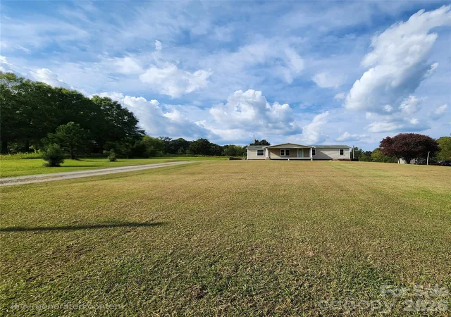 2nd image of 303 Johnson Dairy Rd, Mooresville, NC 28115 | MLS# 4303306