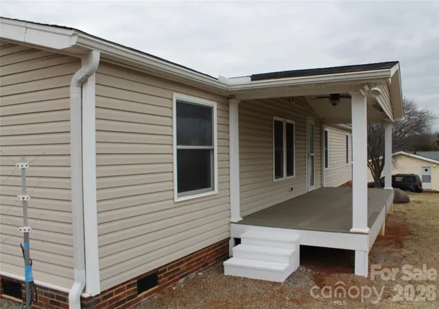 Photo 3 of Single family home for sale at 303 Johnson Dairy Rd, Mooresville, NC 28115 | MLS# 4303306 | Listing updated on 2026-09-30