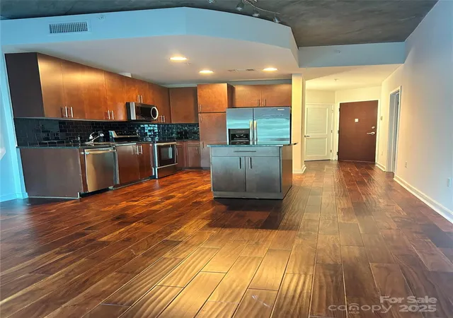 1st image of 210 N Church St #1105, Charlotte, NC 28202 | MLS# 4304149