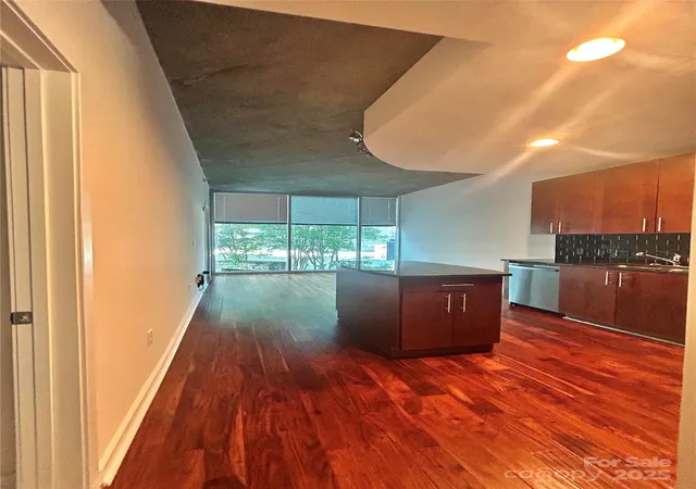5th image of 210 N Church St #1105, Charlotte, NC 28202 | MLS# 4304149