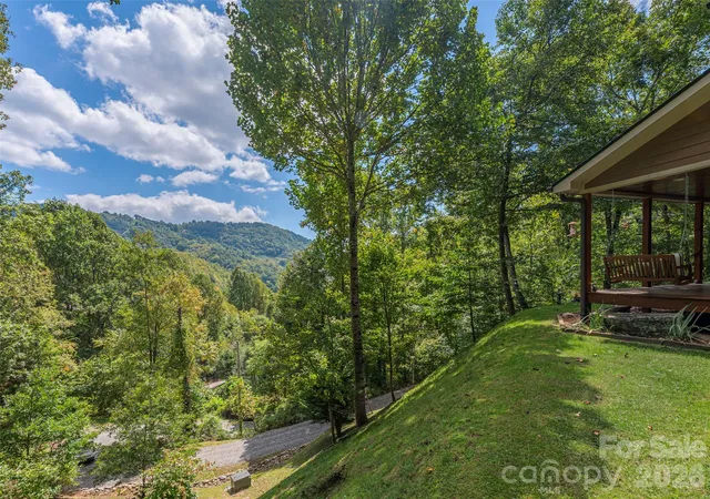 Photo 4 of Single family home for sale at 27 Little Roundtop Rd, Clyde, NC 28721 | MLS# 4304468 | Listing updated on 2026-09-29