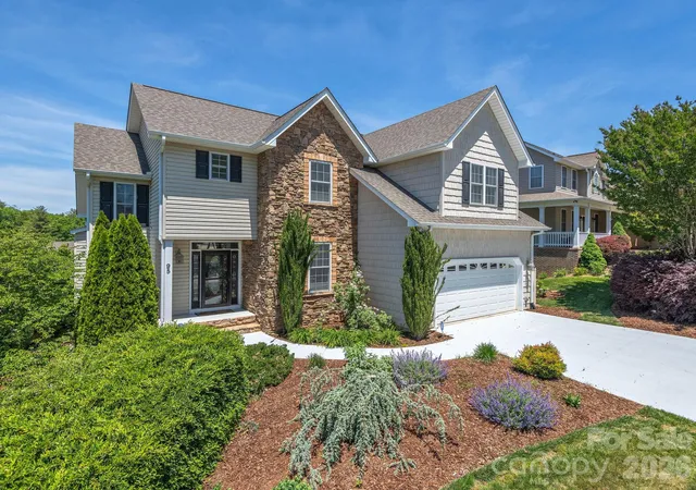 Photo 1 of Single family home for sale at 95 Driftstone Cir, Arden, NC 28704 | MLS# 4304837 | Listing updated on 2026-08-26