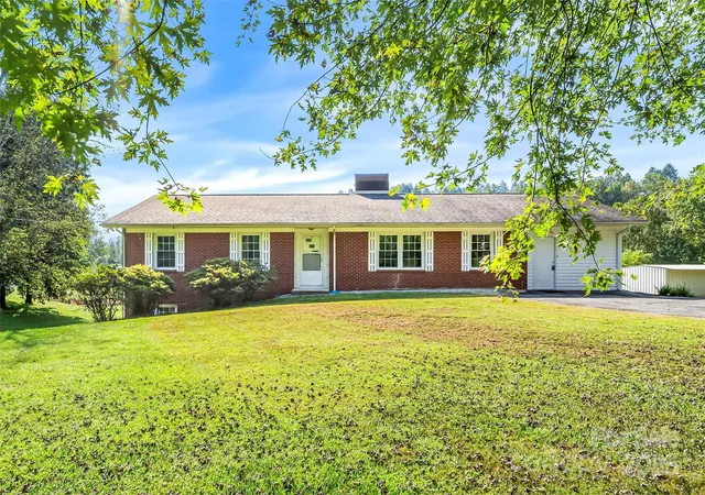 Photo 1 of Single family home for sale at 5325 Us 70 Hwy W, Marion, NC 28752 | MLS# 4305207 | Listing updated on 2026-03-31