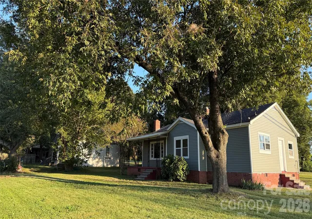 Photo 2 of Single family home for sale at 3839 W Dixon Blvd, Shelby, NC 28152 | MLS# 4305320 | Listing updated on 2026-10-09