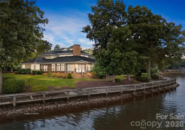 Photo 3 of Mansion for sale at 1890 Yacht Clb Dr, Denver, NC 28037 | MLS# 4305437 | Listing updated on 2026-09-16