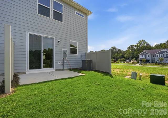 Photo 4 of Sale Pending at 625 Cassidy Ct, Clover, SC 29710 | MLS# 4305534 | Listing updated on 2026-09-03