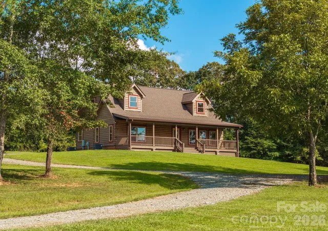 Photo 2 of Single family home for sale at 185 Robinson Acres Ln, Rutherfordton, NC 28139 | MLS# 4305665 | Listing updated on 2026-10-05