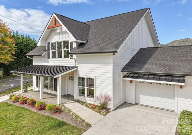 Townhouse for sale at 11 Riemar Ln, Waynesville, NC 28786 | MLS# 4306139