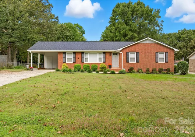 Photo 1 of Single family home for sale at 2101 Shady Ln, Monroe, NC 28110 | MLS# 4306238 | Listing updated on 2026-10-14