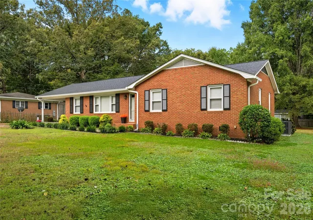 Photo 2 of Single family home for sale at 2101 Shady Ln, Monroe, NC 28110 | MLS# 4306238 | Listing updated on 2026-10-14