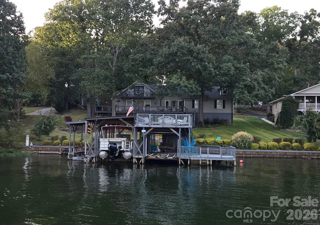Homes for sale in Badin Lake, NC | 117 Sunrise Pt, Badin Lake, NC 28127 | MLS# 4306382