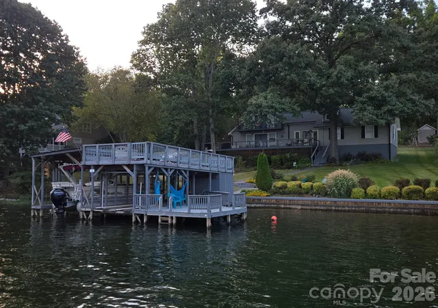 Homes for sale in Badin Lake, NC | 117 Sunrise Pt, Badin Lake, NC 28127 | MLS# 4306382