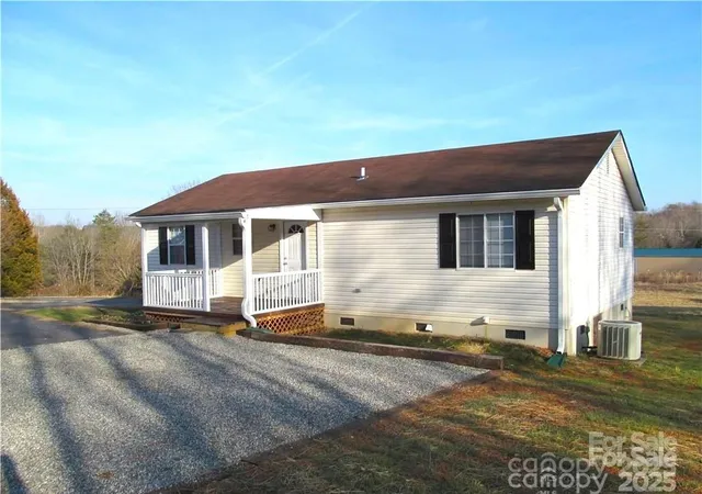 Photo 1 of Single family home for sale at 6368 Alley Rd, Catawba, NC 28609 | MLS# 4306411 | Listing updated on 2026-04-15