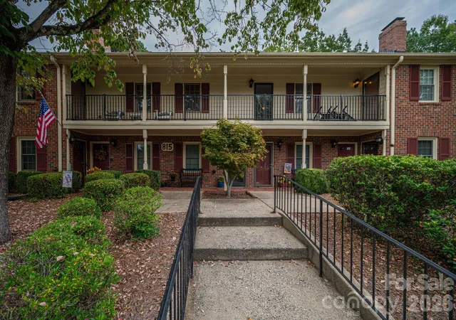 Homes for sale in Gastonia, NC | 815 Jamestown Drive, Gastonia, NC 28056 | Houzeo