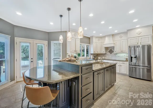2nd image of 555 19th Avenue Ln Nw, Hickory, NC 28601 | MLS# 4306912