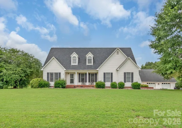 Photo 3 of Single family home for sale at 176 Griffin Rd, Pageland, SC 29728 | MLS# 4307354 | Listing updated on 2026-08-28