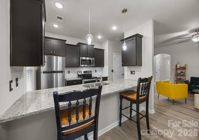 4th image of 8105 Alderton Ln, Charlotte, NC 28215 | MLS# 4307663
