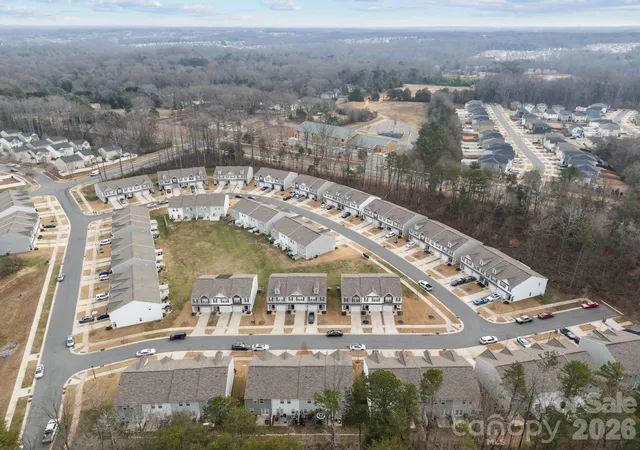 25th image of 8105 Alderton Ln, Charlotte, NC 28215 | MLS# 4307663