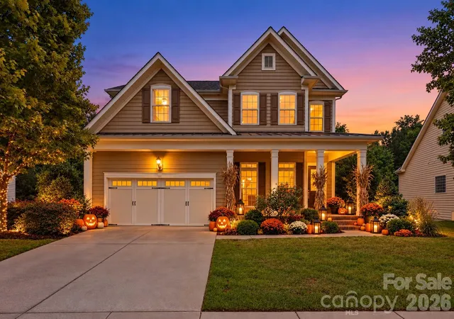 Photo 1 of Single family home for sale at 878 Treasure Ct, Fort Mill, SC 29708 | MLS# 4307682 | Listing updated on 2026-10-22