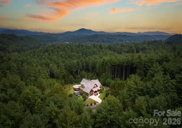 Photo 4 of Single family home for sale at 5378 Oak Crst Ln #114/115, Lenoir, NC 28645 | MLS# 4307862 | Listing updated on 2026-09-29