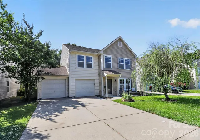 1st image of 15705 Lakepoint Forest Dr, Charlotte, NC 28278 | MLS# 4308712