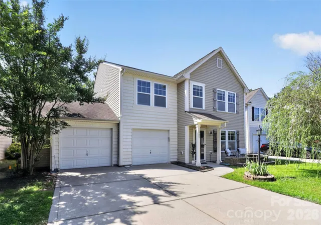 2nd image of 15705 Lakepoint Forest Dr, Charlotte, NC 28278 | MLS# 4308712