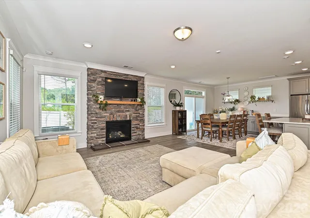 Photo 3 of Single family home for sale at 4025 Belle Landing Rd, Charlotte, NC 28270 | MLS# 4308851 | Listing updated on 2026-09-12