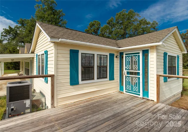 Homes for sale in Lancaster, SC | 2538 Old Camden Hwy, Lancaster, SC 29720 | MLS# 4309045