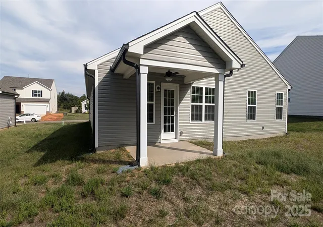 Photo 12 of Sale Pending at 201 Waylon Ct, Lexington, NC 27295 | MLS# 4309180 | Listing updated on 2026-04-13