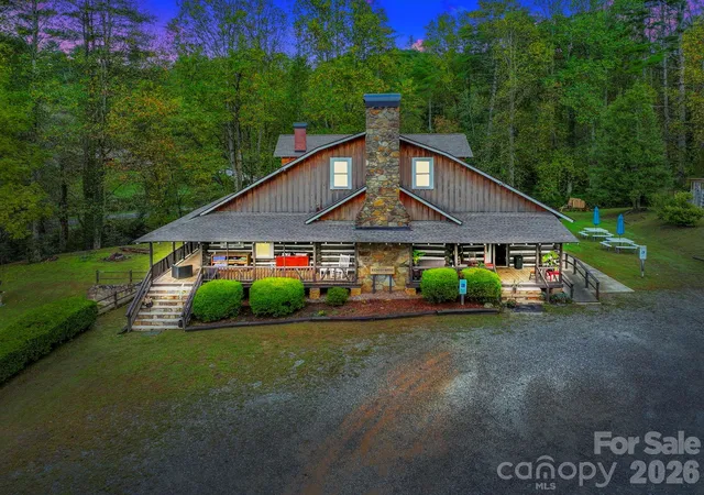 Photo 1 of Single family home for sale at 1196 N Country Club Rd, Brevard, NC 28712 | MLS# 4309337 | Listing updated on 2026-10-01
