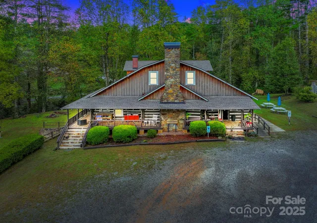 Photo 1 of Single family home for sale at 1196 N Country Club Rd, Brevard, NC 28712 | MLS# 4309337 | Listing updated on 2026-08-24