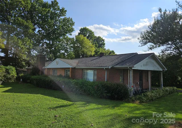 3rd image of 105 Marble Rd, Statesville, NC 28625 | MLS# 4309755