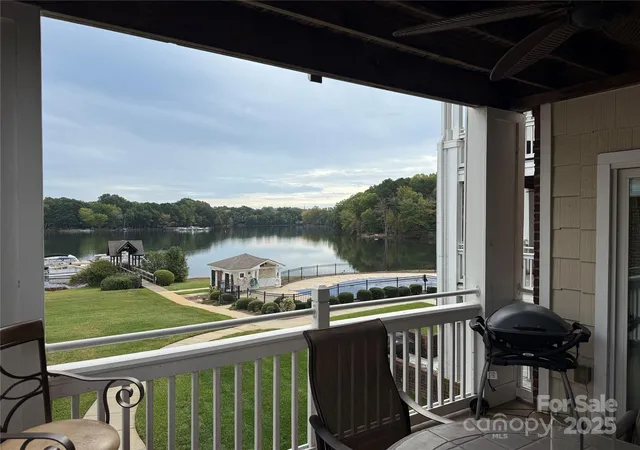 3rd image of 930 Jetton St #20, Davidson, NC 28036 | MLS# 4309851