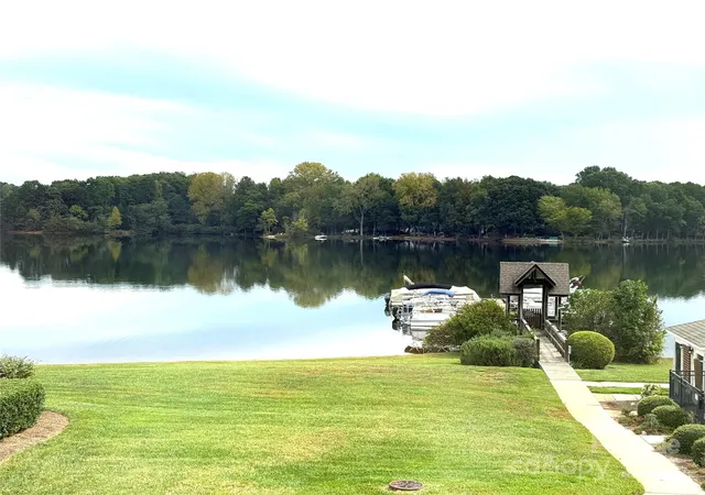 2nd image of 930 Jetton St, Davidson, NC 28036