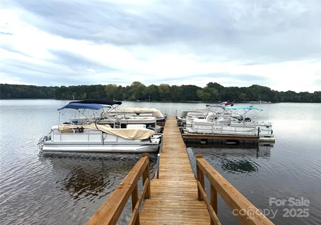 4th image of 930 Jetton St #20, Davidson, NC 28036 | MLS# 4309851
