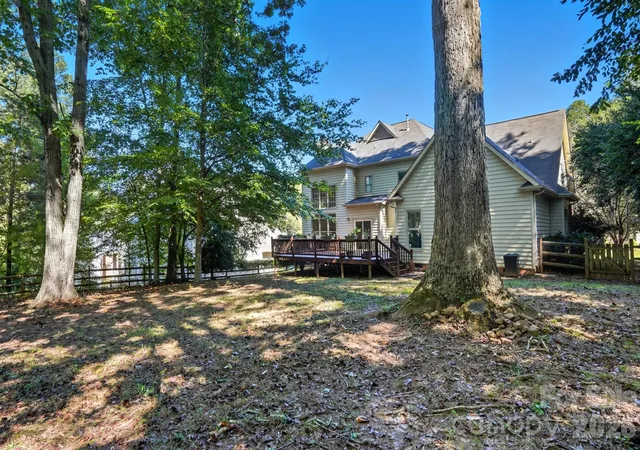 Homes for sale in Charlotte, NC | 8016 Painted Pony Ct, Charlotte, NC 28269 | MLS# 4310124