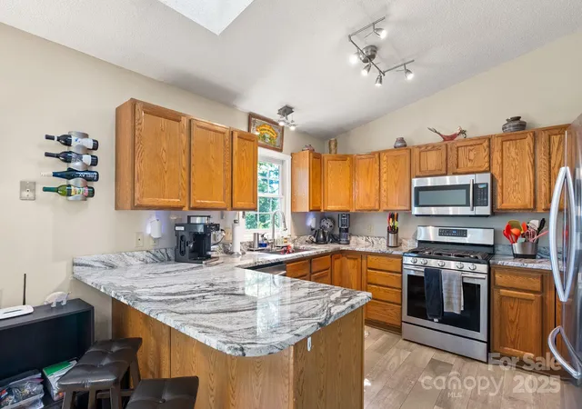 4th image of 28 Foxberry Dr, Arden, NC 28704 | MLS# 4310147