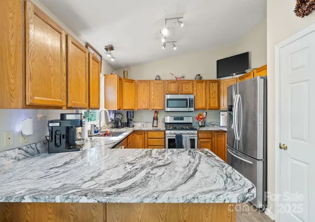 5th image of 28 Foxberry Dr, Arden, NC 28704 | MLS# 4310147