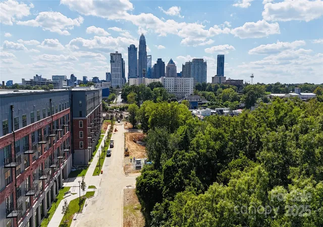 2nd image of 1127 N College St, Charlotte, NC 28206 | MLS# 4310239