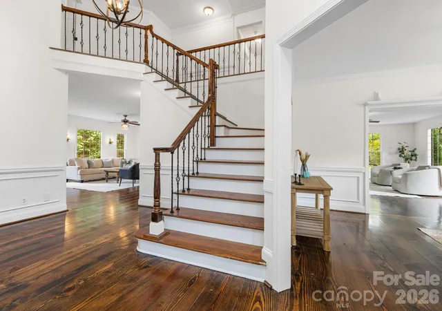 4th image of 5619 Mountain Point Ln, Charlotte, NC 28216 | MLS# 4310798