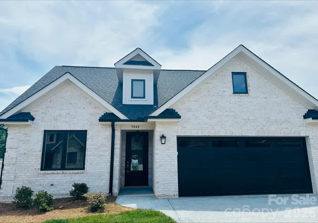 1st image of 101 Silver Trace Ln #101, Denver, NC 28037 | MLS# 4310814