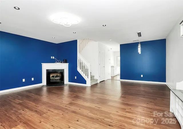 3rd image of 10549 Yellow Rose Ln, Charlotte, NC 28269 | MLS# 4310957