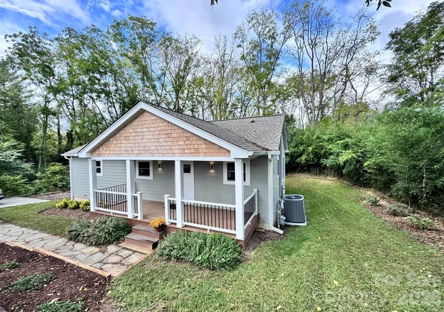 2nd image of 269 Virginia Ave, Asheville, NC 28806 | MLS# 4311004