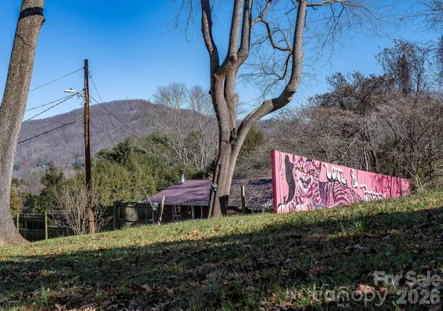 Photo 3 of Single family home for sale at 107 Woodland Church Rd, Clyde, NC 28721 | MLS# 4311054 | Listing updated on 2026-09-12